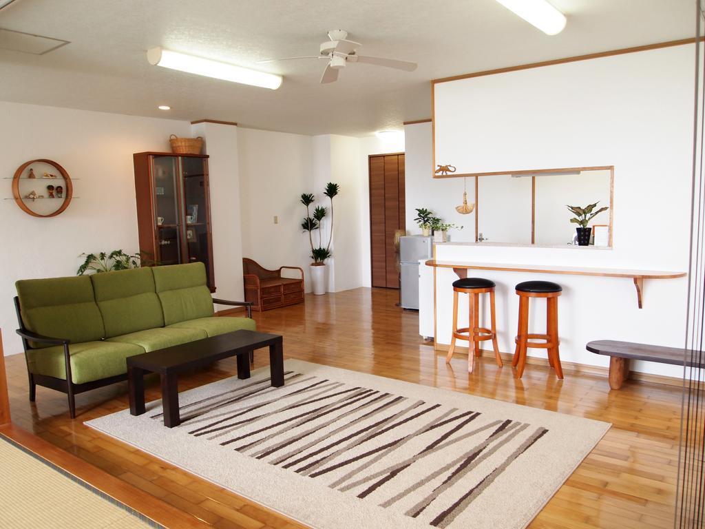 Rental Villa Luana Waioli Tomigusuku Екстер'єр фото